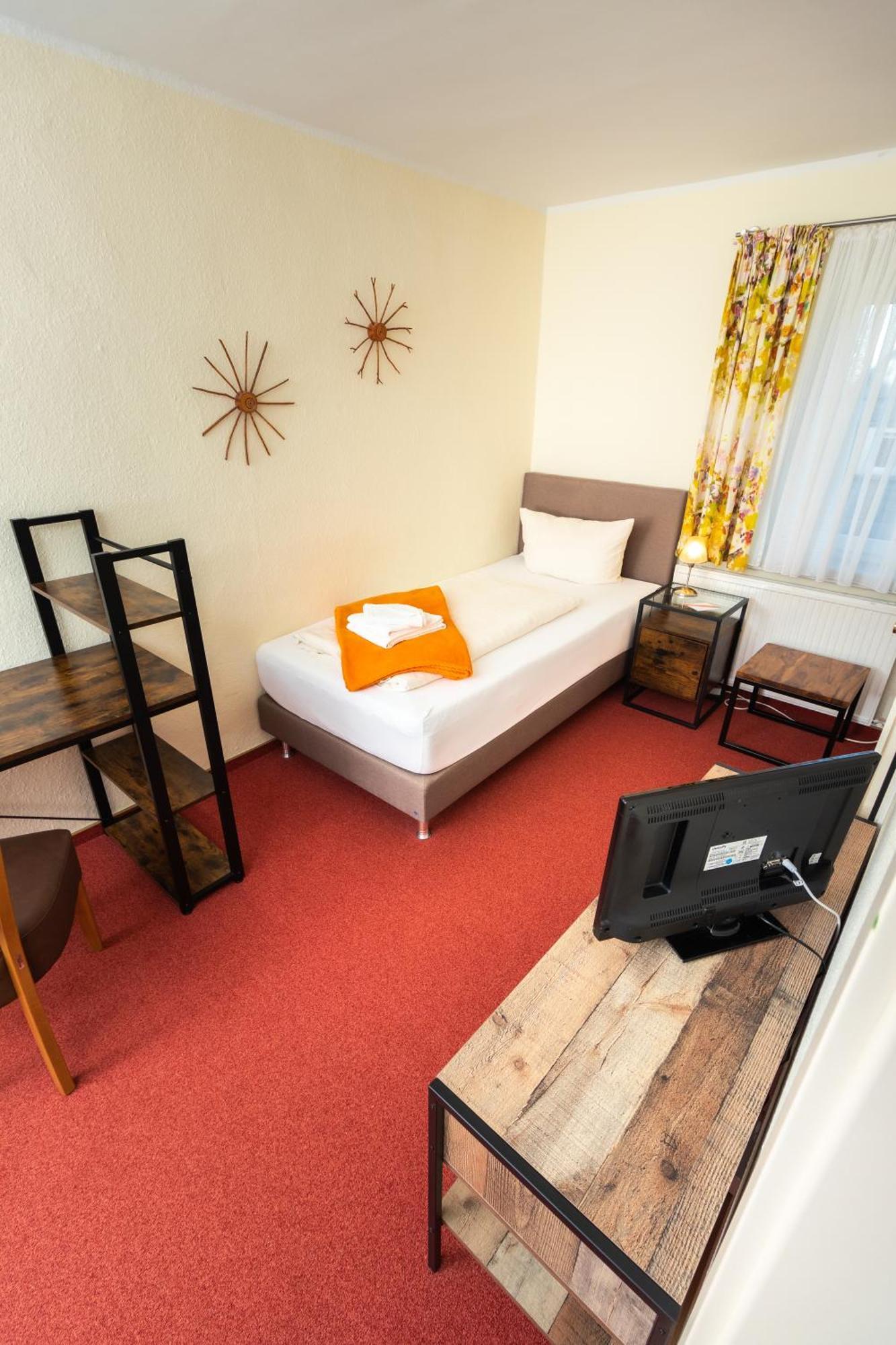 Wanderhotel Sonnebergbaude Waltersdorf  Ngoại thất bức ảnh