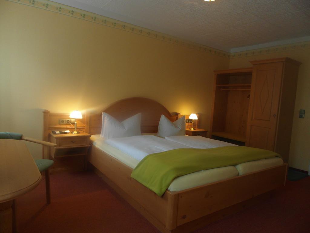 Wanderhotel Sonnebergbaude Waltersdorf  Ngoại thất bức ảnh