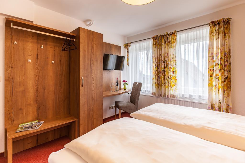 Wanderhotel Sonnebergbaude Waltersdorf  Ngoại thất bức ảnh