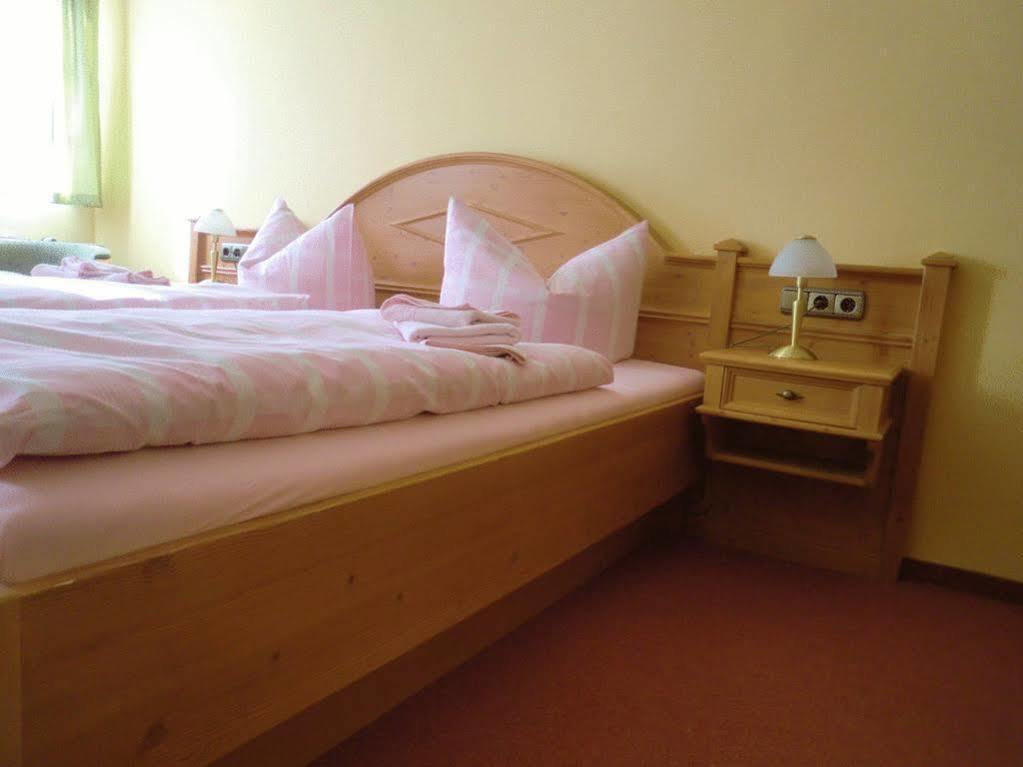 Wanderhotel Sonnebergbaude Waltersdorf  Ngoại thất bức ảnh